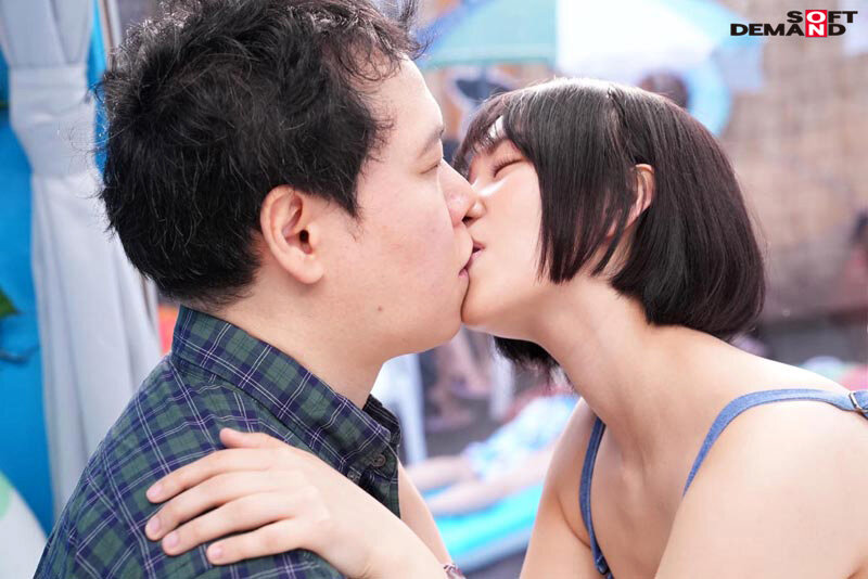 真夏の海水浴場で見つけたショートカットの似合う水着美少女が 童貞くんを赤面筆おろし のはずが…実は絶倫AV男優で失禁・痙攣お構いなし何度イっても止まらない激ピストンで無許可中出し！││ハイビジョン│1sdmm00144